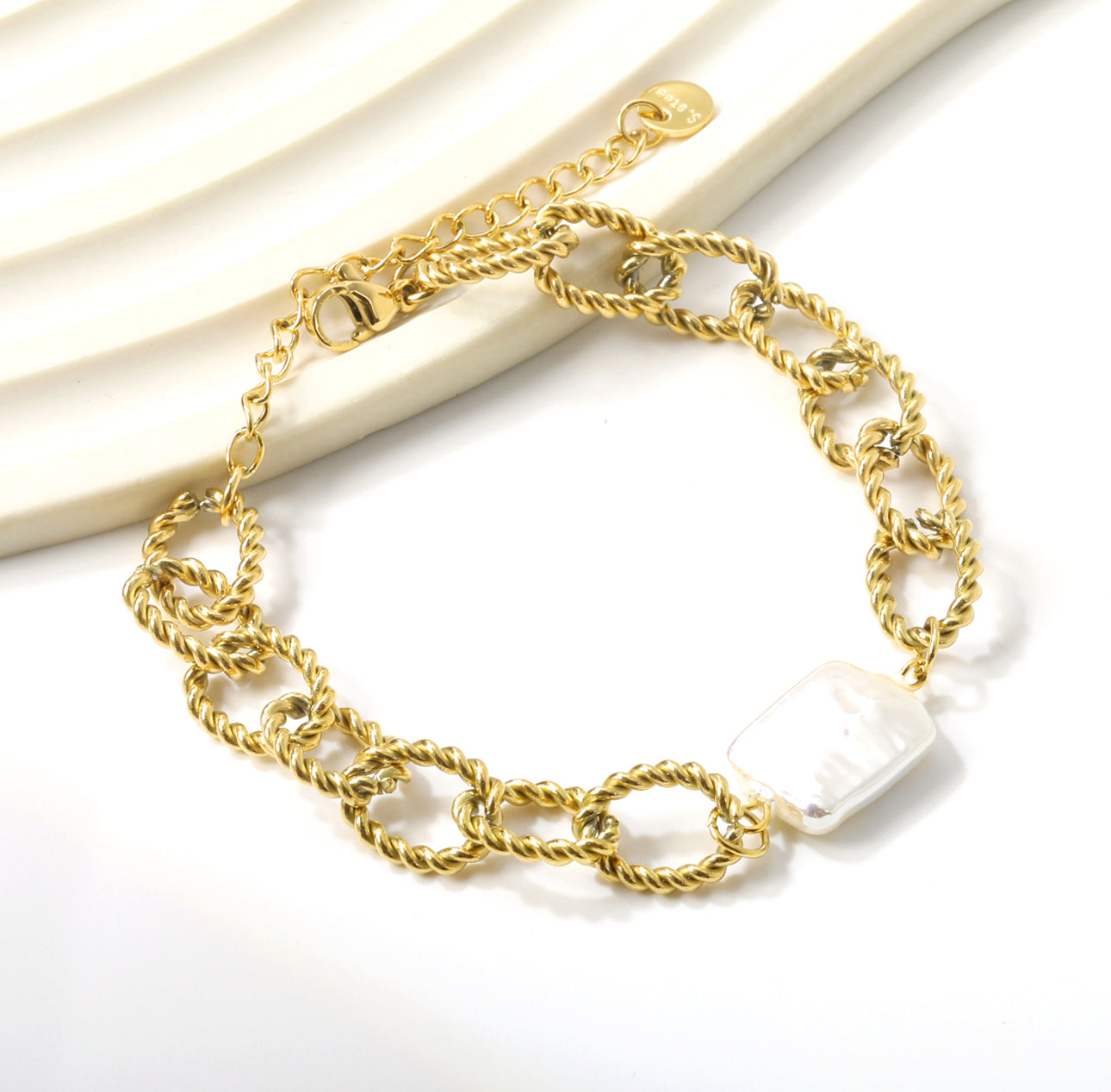 Golden Interlocked Pearl Bracelet
